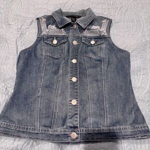 Baccini Women's Washed Denim Vest Embroidered Button Up Med